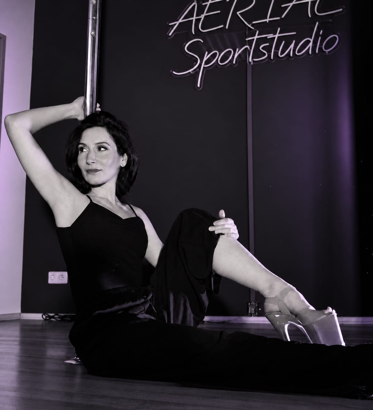 Olga, Trainerin für Exotic Pole